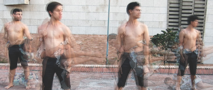 Imagen con cuatro hombre sin camisa